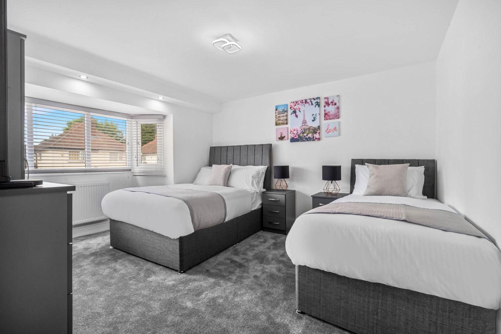5 Bedroom House Solihull 10 Mins Drive From Bhx & Nec Private Off Road Parking Birmingham Buitenkant foto