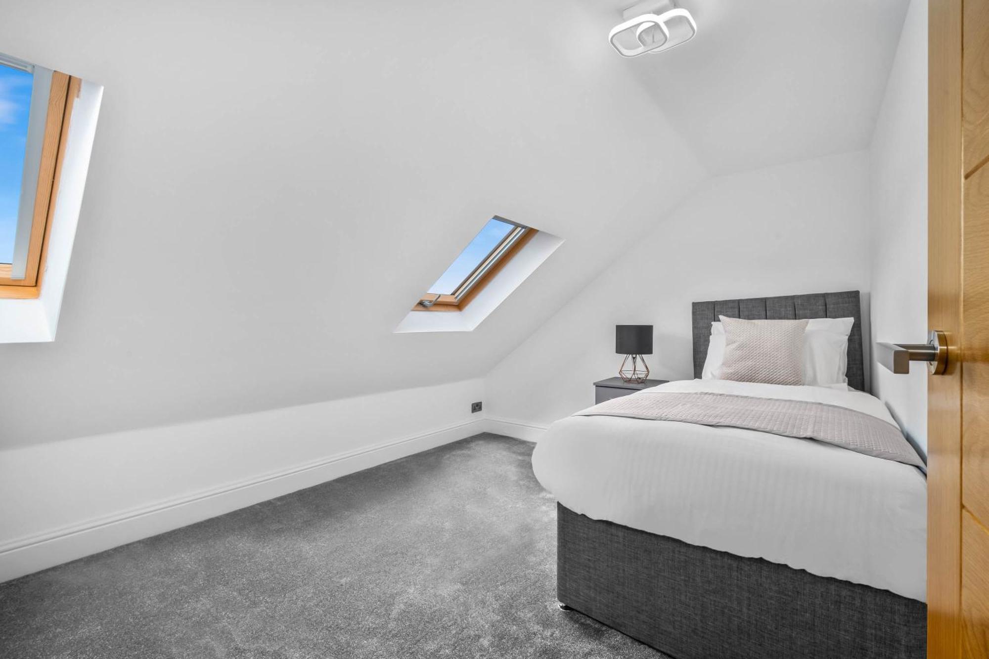 5 Bedroom House Solihull 10 Mins Drive From Bhx & Nec Private Off Road Parking Birmingham Buitenkant foto