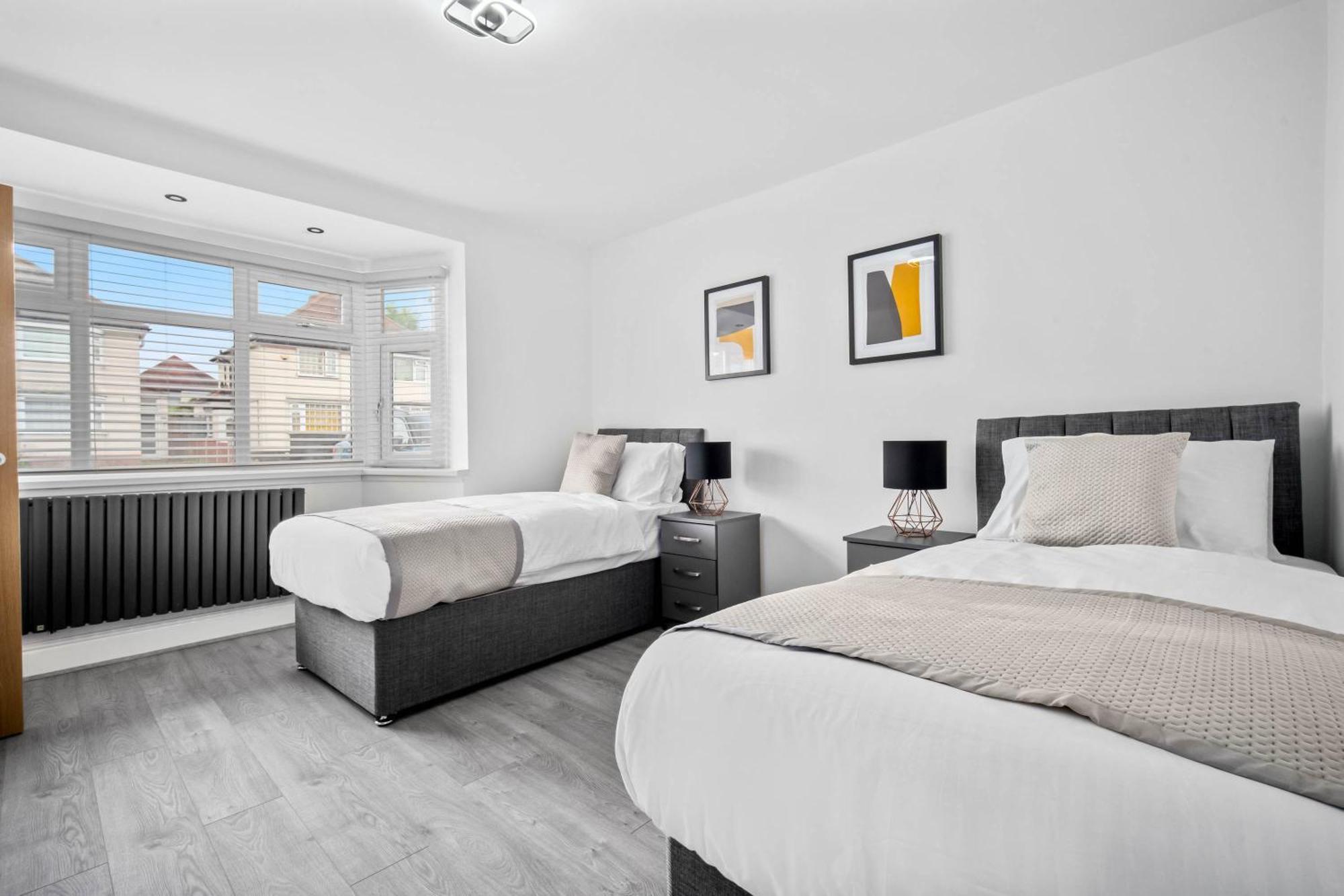 5 Bedroom House Solihull 10 Mins Drive From Bhx & Nec Private Off Road Parking Birmingham Buitenkant foto