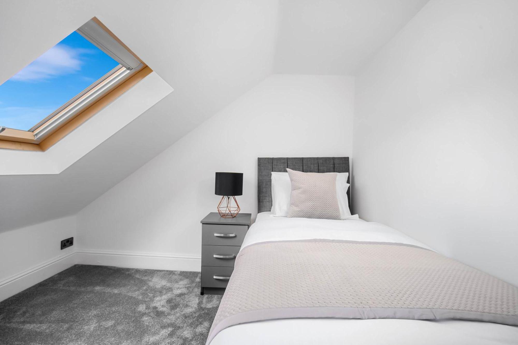 5 Bedroom House Solihull 10 Mins Drive From Bhx & Nec Private Off Road Parking Birmingham Buitenkant foto